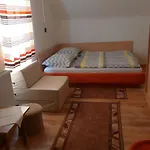 Guest house Adam Vendeghaz 3*