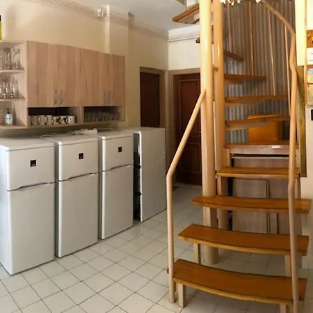 Konukevi Adam Vendeghaz