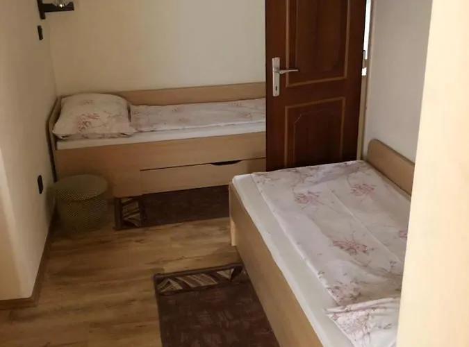 Adam Vendeghaz Konukevi 3*