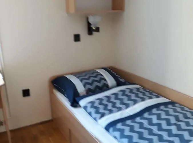 Adam Vendeghaz Gæstehus